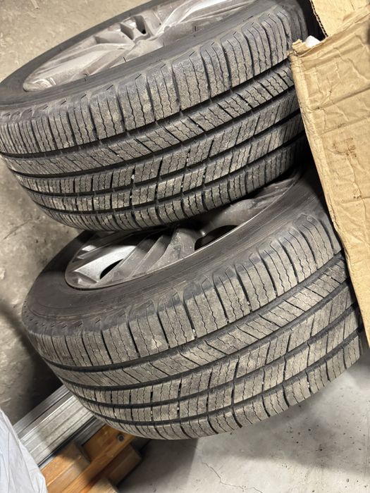 Шины 215/55/R17 Michelin Defender T + H
