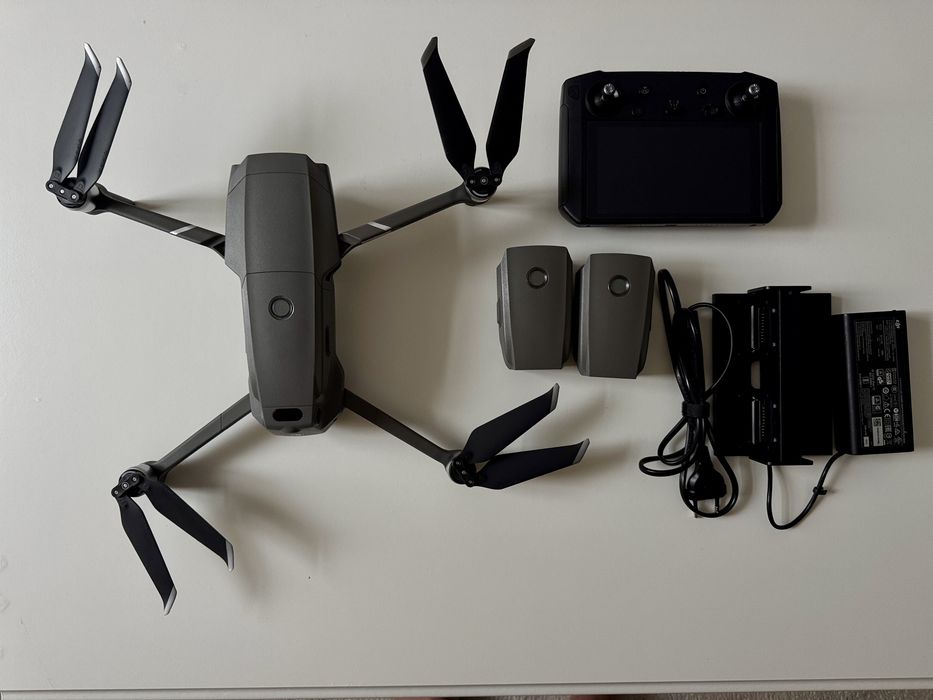 Dji Mavic 2 Pro cu Dji Smart Controller