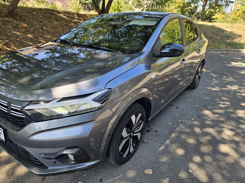 Vând Dacia Logan 3