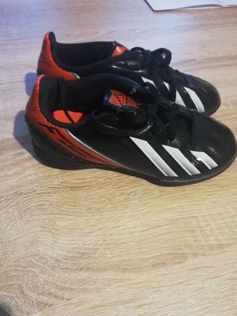 Детски футболни обувки Adidas