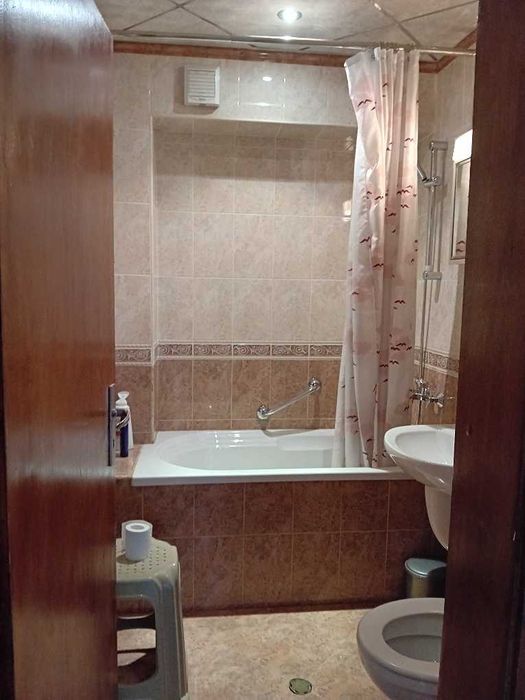 Дава се под наем Тристаен апартамент в София, Банишора - 130 кв.м за 700 € - Снимка #15