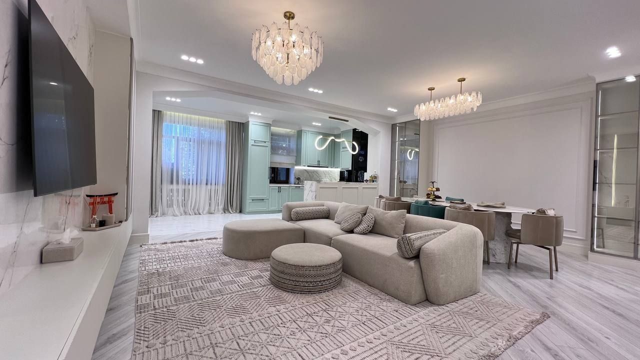 Продается 4х ком квартира, ор-р: Канадская школа/Попугайчик, 140 м²