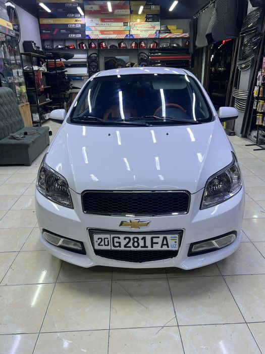 Nexia 3 AVTOMAT 212 000km orqa bagaj orqa 2 ta kriloda kraska bor.