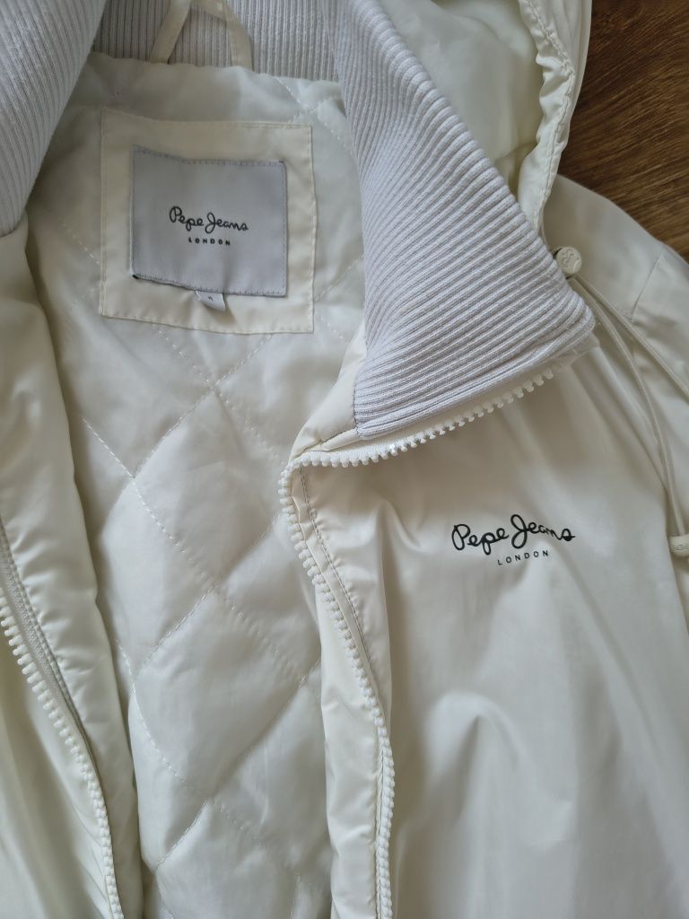 Geaca noua Pepe jeans london