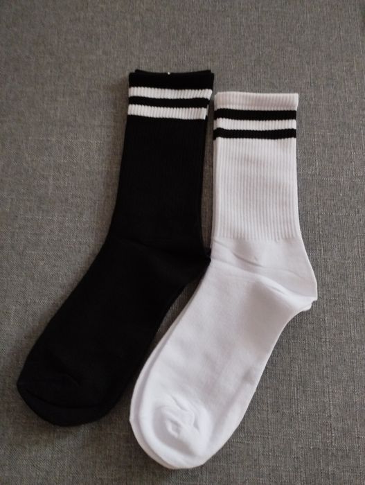 Носки от 300 тг,район ТРЦ Москва