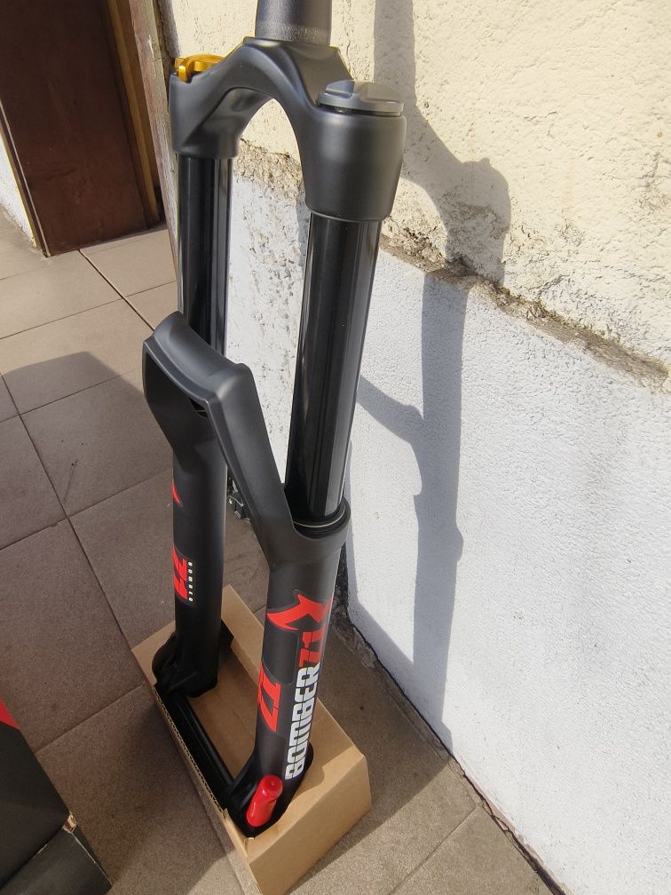27.5-170mm Marzocchi Bomber Z1 Grip 15х110 Enduro Вилка Ендуро 2023