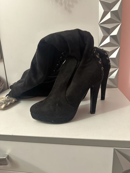 Дамски ботуши с ток