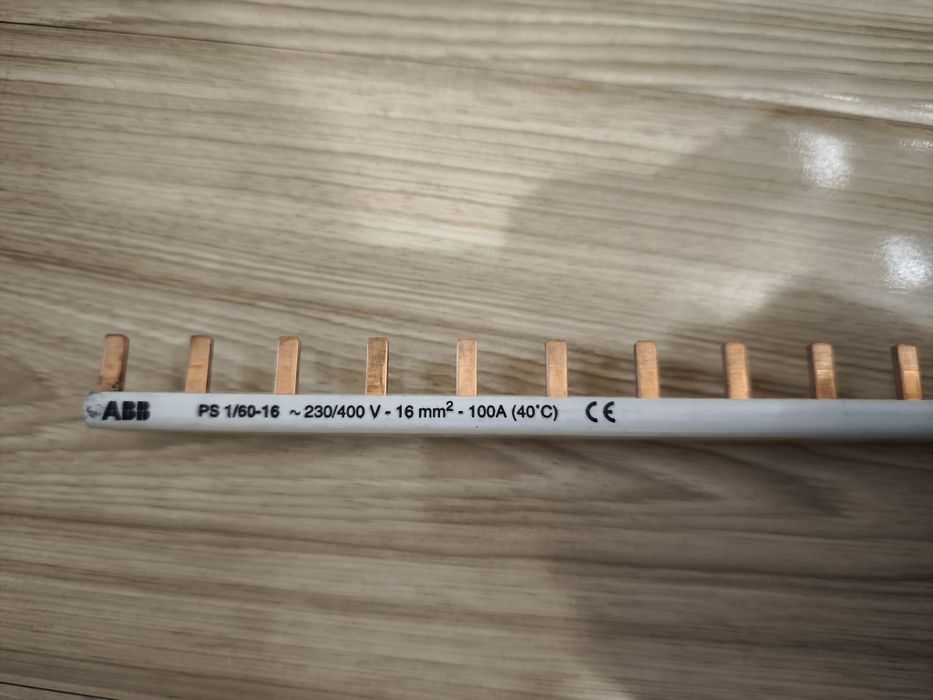 Шина соединительная для автоматов фирма ABB 1-фазная 100А