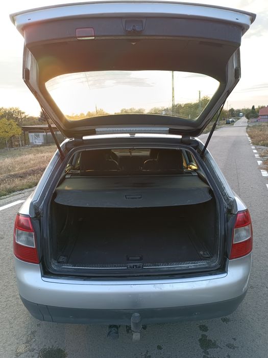 Vând Audi A4 2001