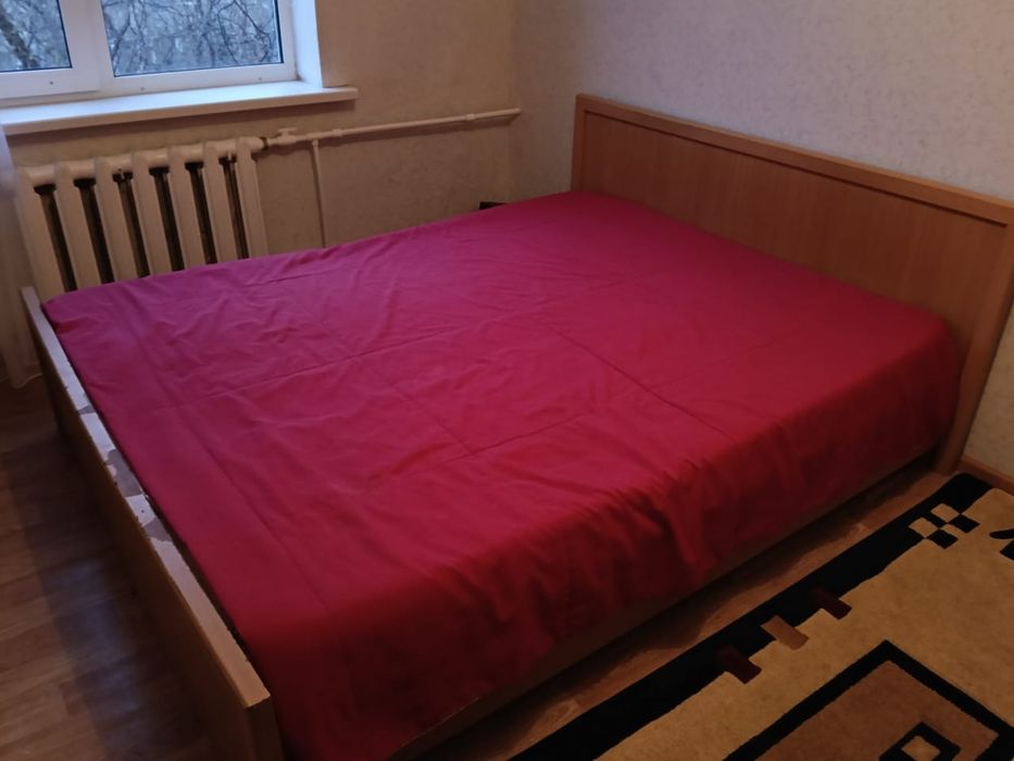 Двух спальная кровать