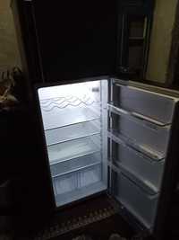 Янги холодилник бор 3 ой ишлатдим 7200га олганман 5 млн сотаман