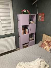 Шкаф виолетов цвят за дома