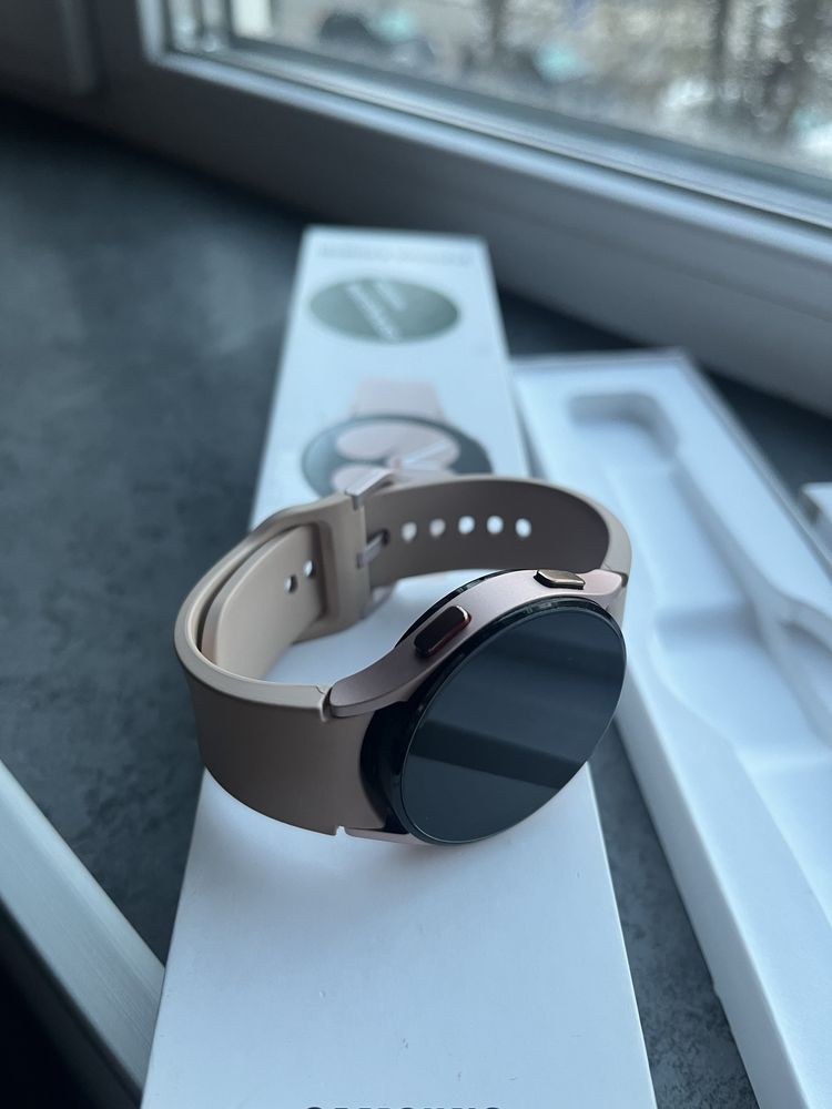 Samsung watch 4 с подаръци