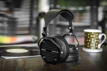 Erzetich Mania V2024 Casti HiFi Dynamic Over-The-Ear, Noi, Cutie
