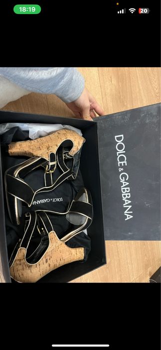 tocuri dolce gabbana (pretul este negociabil)