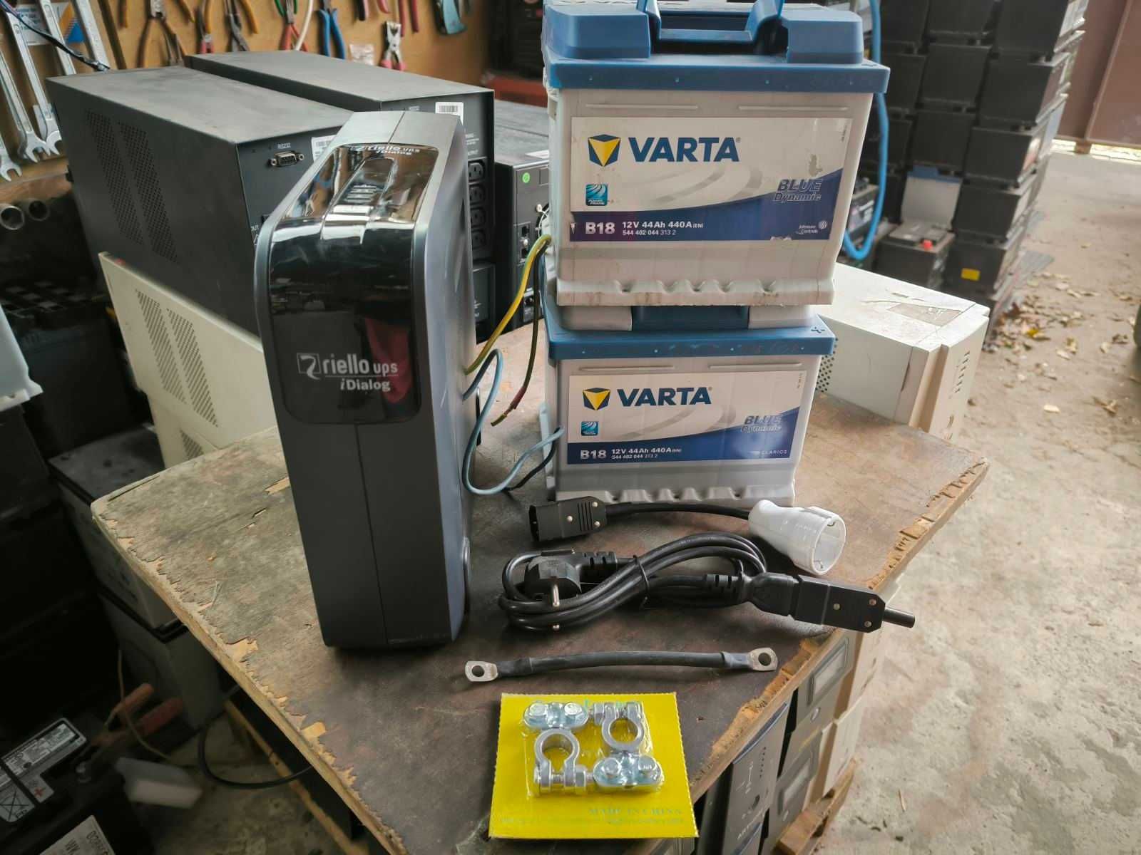 ЮПС-960W +акумулатори 60ач,UPS-960w,аварийно захранване и мн.др предл.