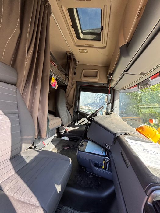Vand Scania R440 cu macara