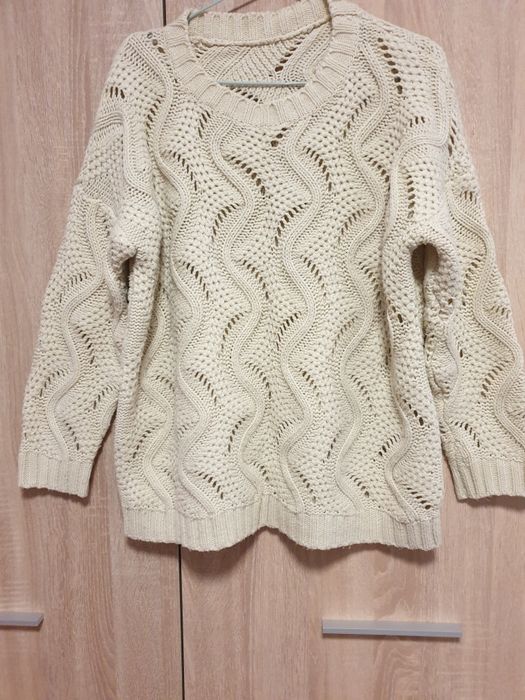 Pulovere (culori deschise)