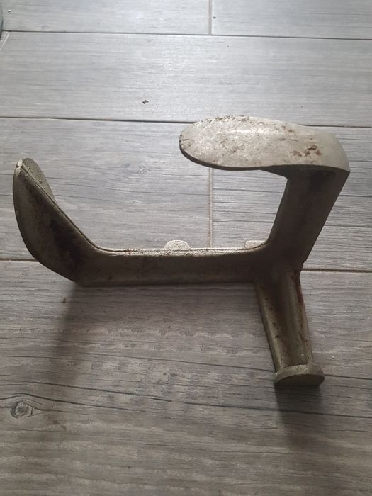 Unealta ptr reparat pantofii