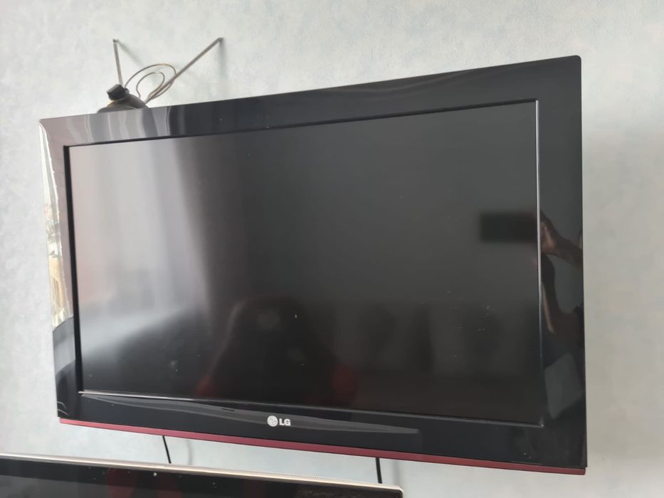 Продам телевизор