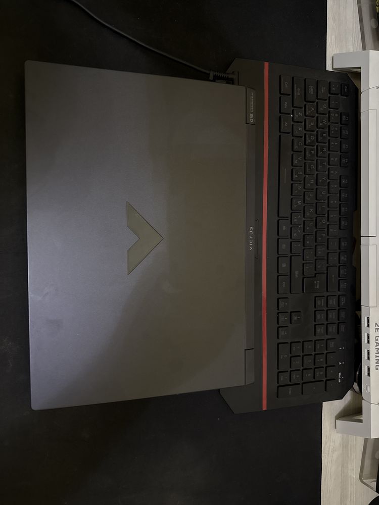 Продам игровой ноутбук HP Victus 15