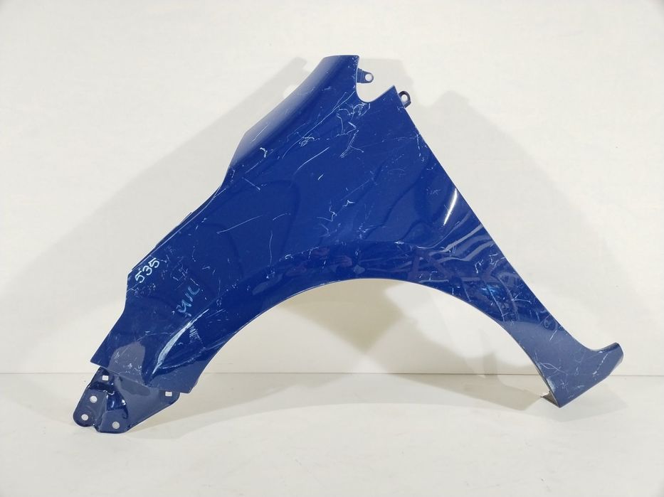 Aripa stanga fata Toyota Corolla, 2013, 2014, 2015, 2016, 2017, 2018.