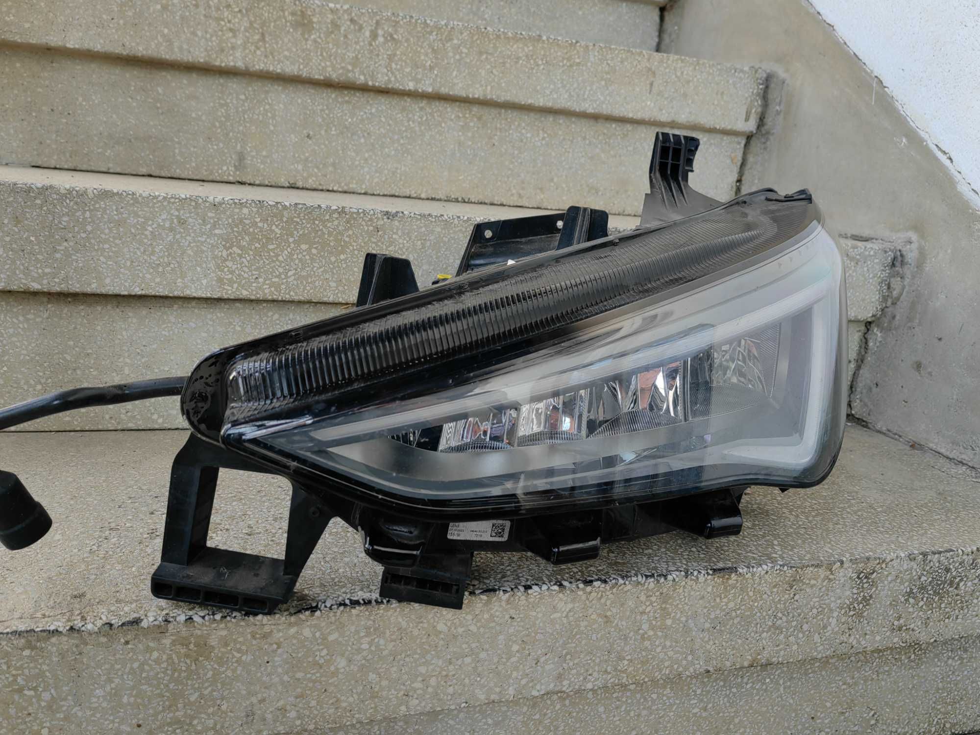 Фар Seat Cupra LED ляв/Фар Сеат Купра/ Фар Seat Leon Cupra Оригинален