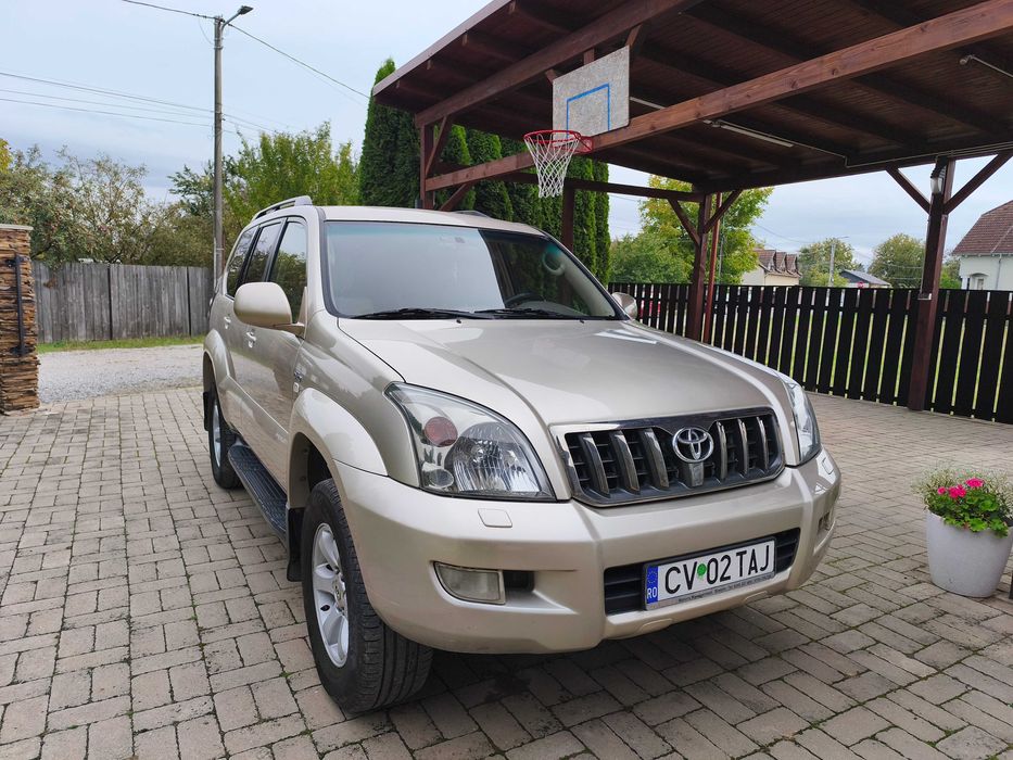 De vanzare Toyota Land Cruiser J120