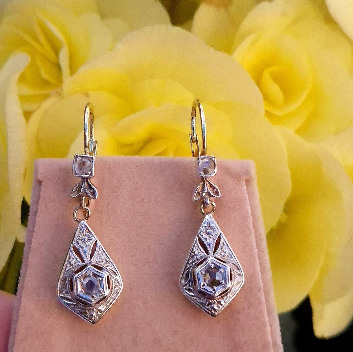 Cercei vechi autentici din aur de 18K si diamante naturale