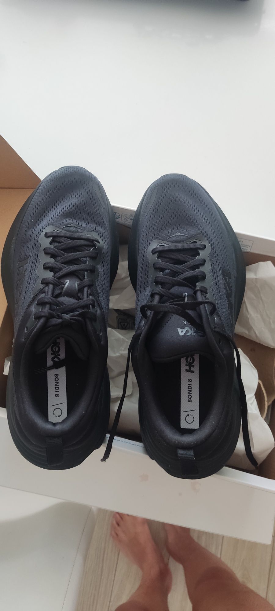 Чисто нови Hoka bondi 8        43 1/3