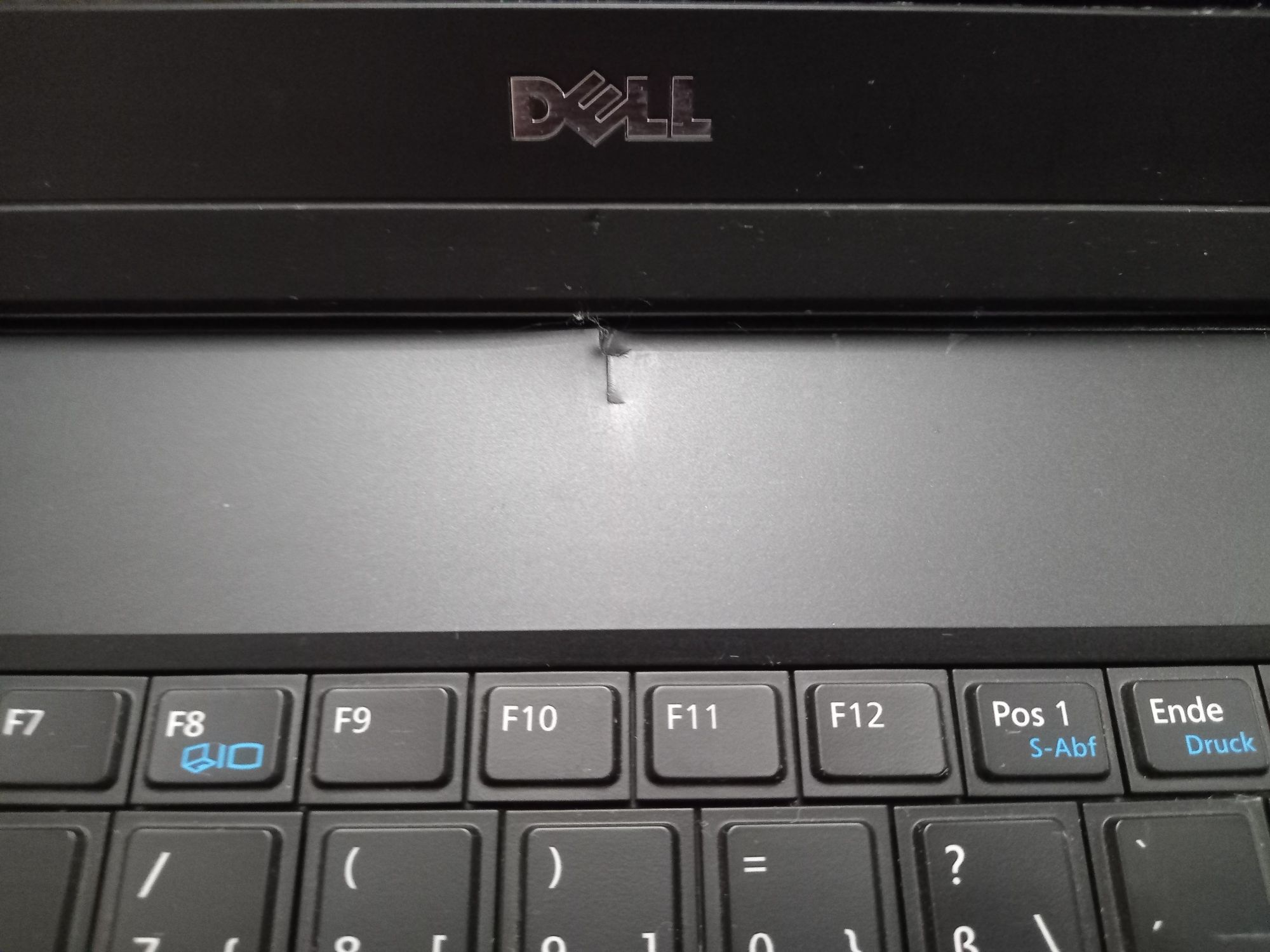 Лаптоп Dell Latitude E5540 15.6 FHD Intel i7-4600M 12gb ssd GT 720M