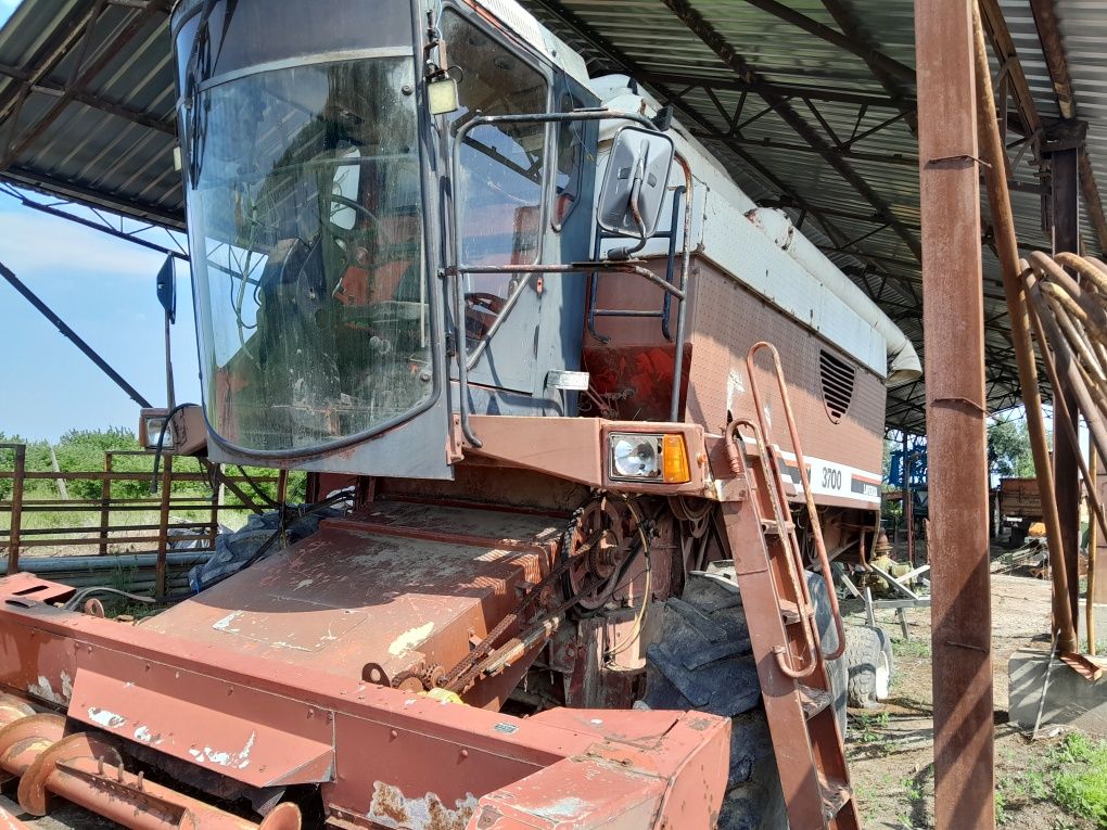 Vindem combina LAVERDA 3700 HIDRAMATIC