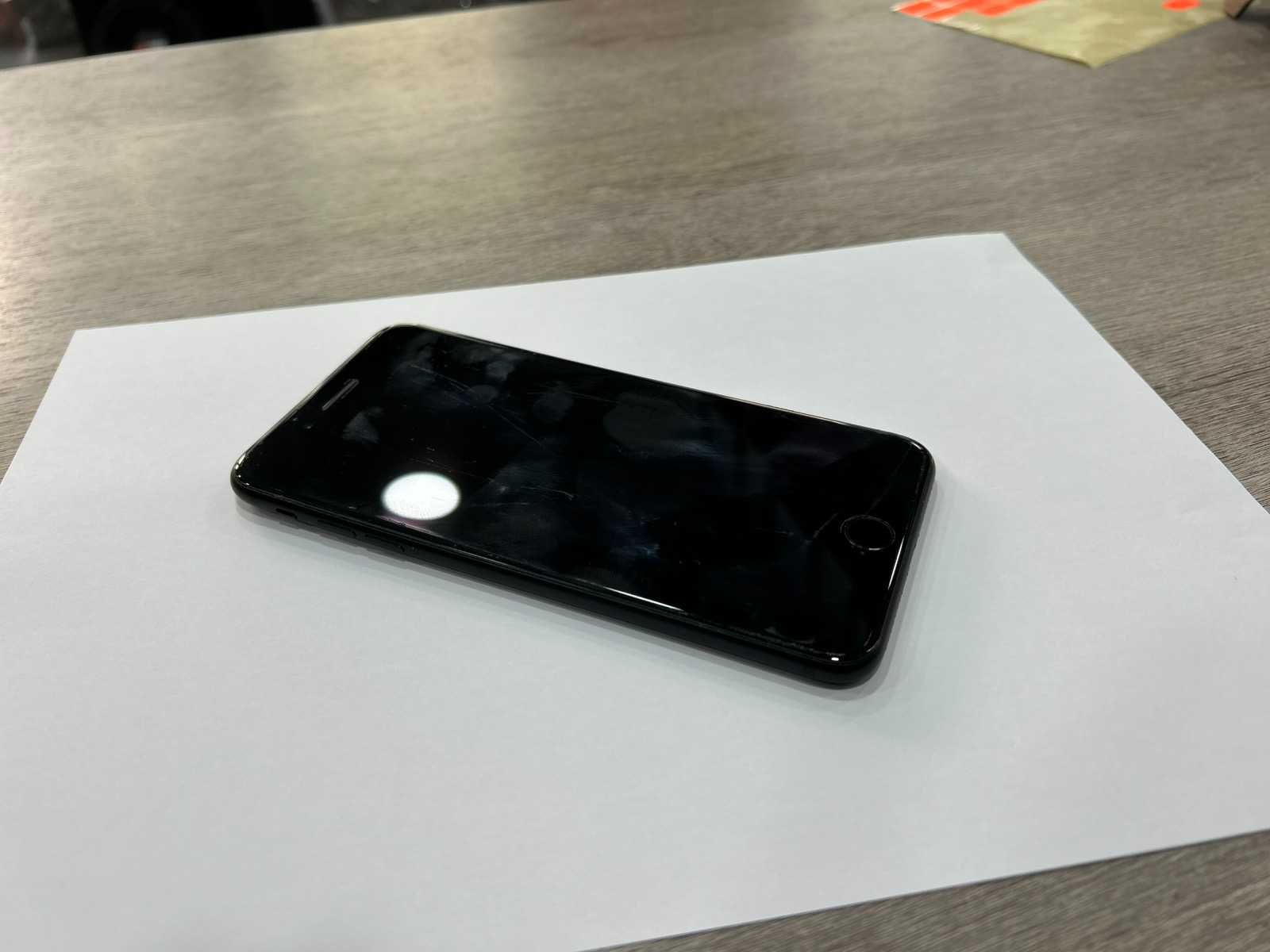 Продавам iPhone 7 Plus – 32GB, Черен