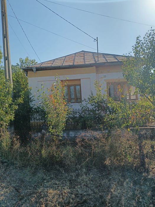 Vând casă 26 km de Craiova