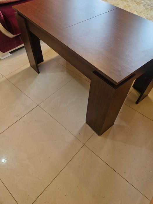 Продава се нова холна маса