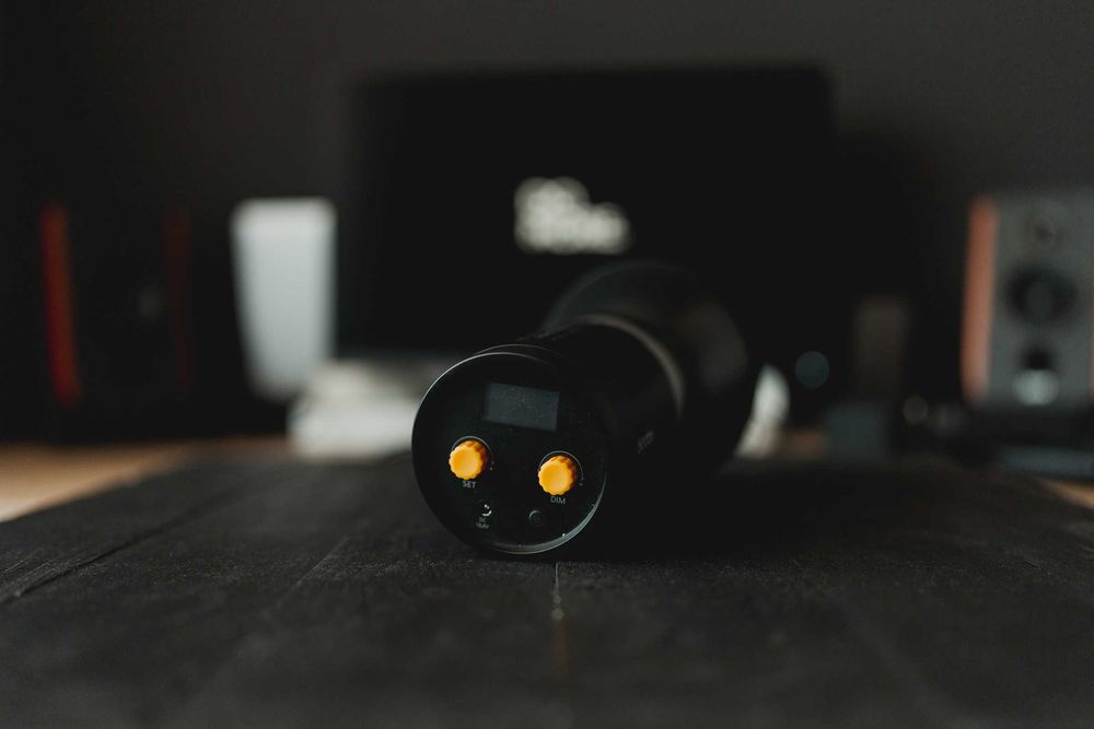 Lampa LED Godox ML60 cu baterii NPF si adaptor bowens!