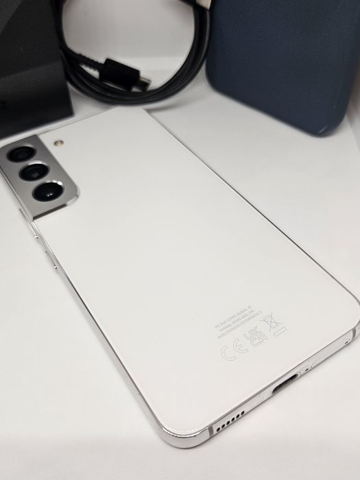 Samsung Galaxy S22 128Gb/8Ram White