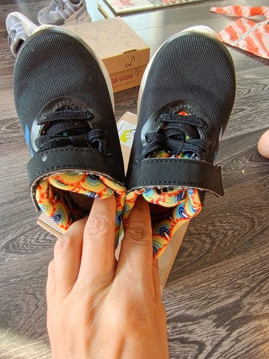 Адидас-уникален модел-22 размер