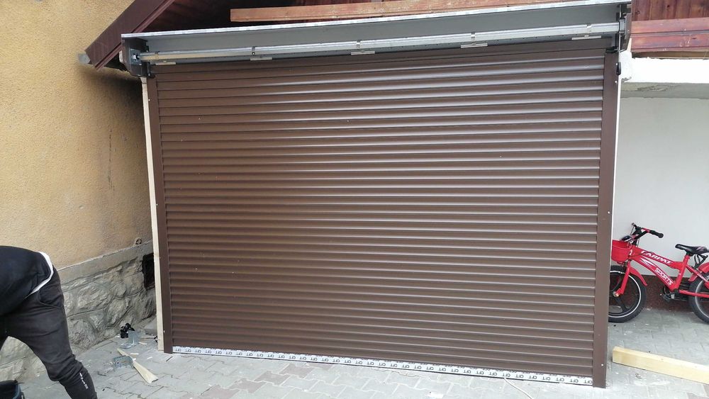 Usi rulou  pentru garaj Cugir