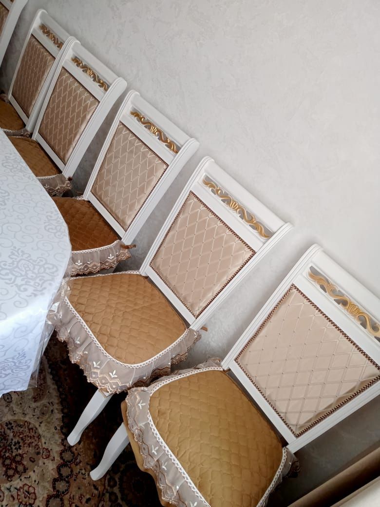 Продам новые стулья