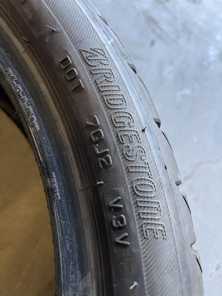 2 бр летни гуми 225/40/19 Bridgestone 2022