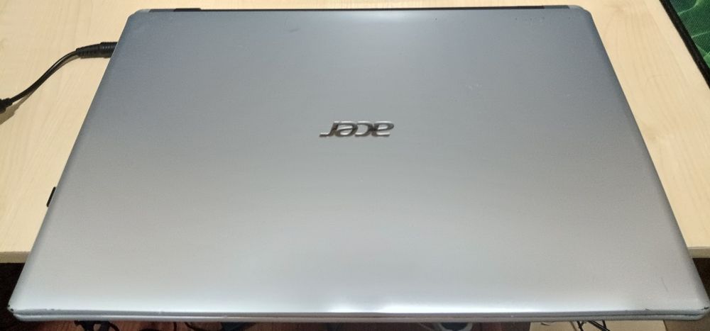 Игровой ACER 15,6"/CORE i5-2467M/DDR3 2GB/500GB HD/GeFORCE GT 620M 1GB