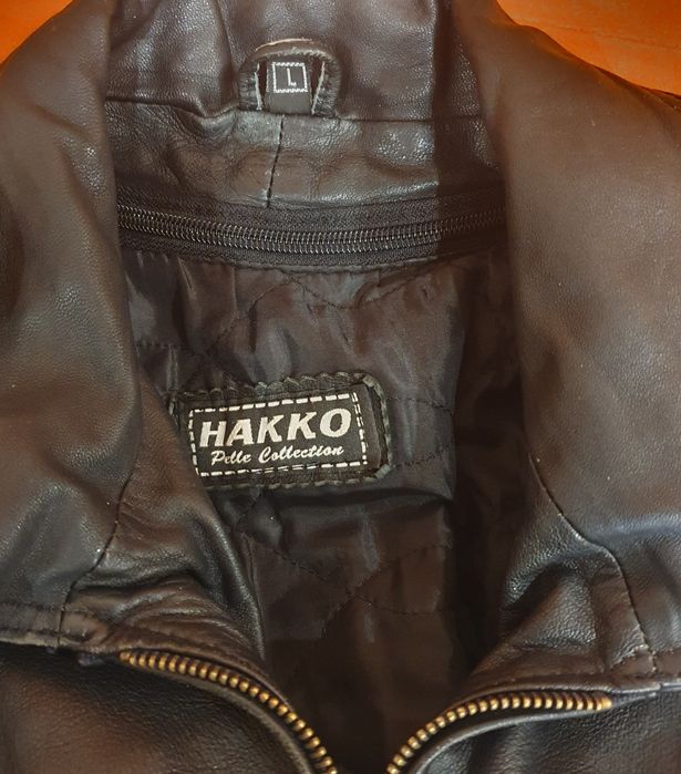 Дамско кожено яке