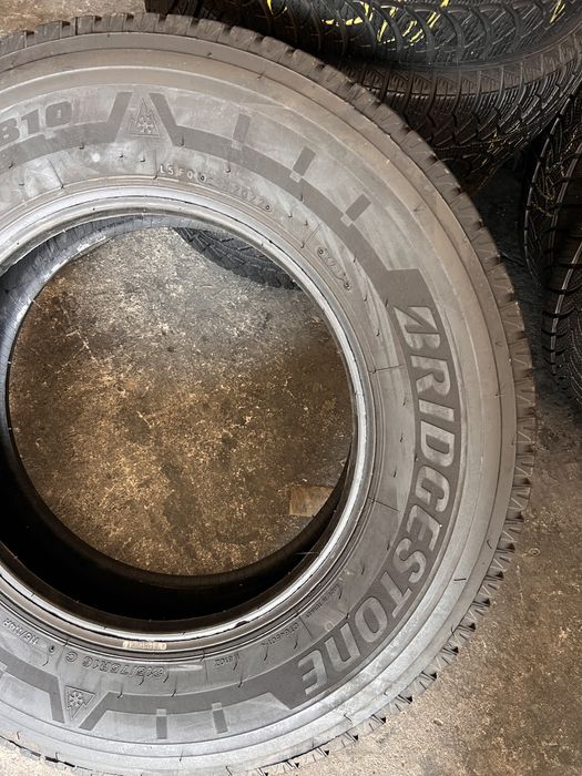 2 anvelope iarna 215/75/16 C , Bridgestone , DOT 2022 !