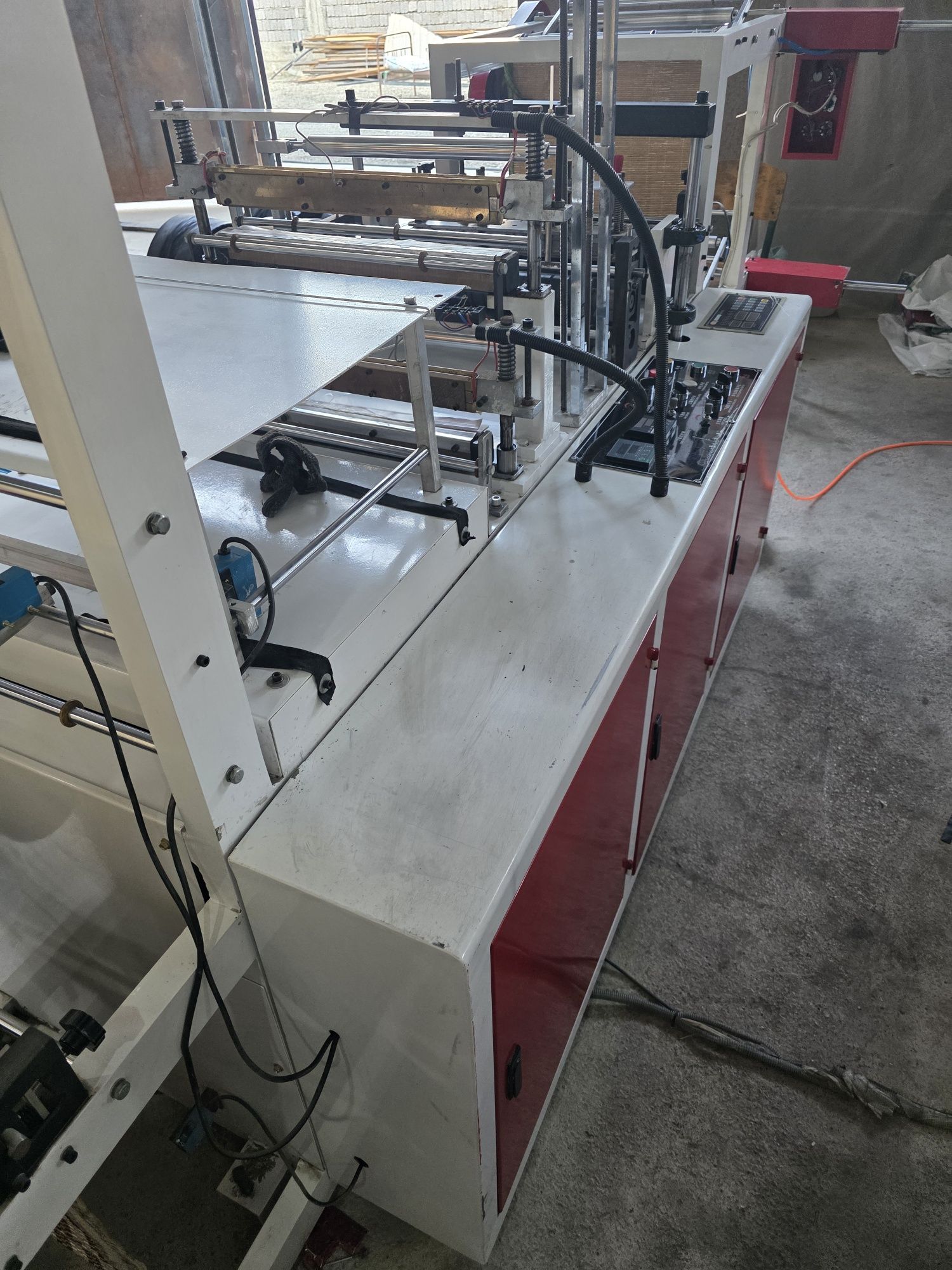 Rulonchek  sotiladi 7500$
