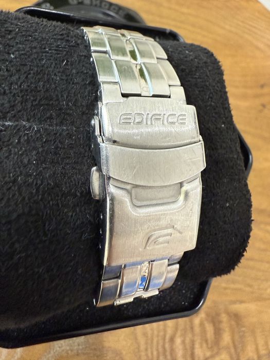 Casio Edifice EQS-A500DB-1AV – Tough Solar