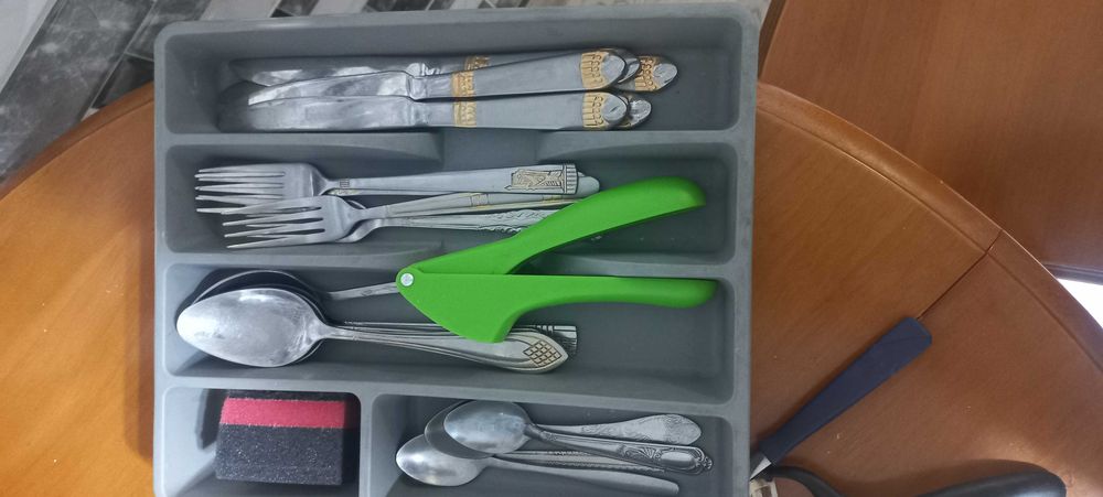 Даром столовые приборы