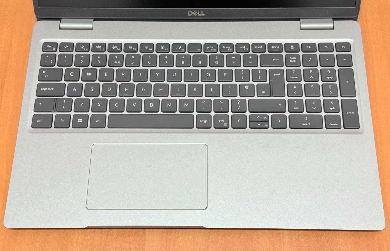Core i7-1165G7/32GB RAM/512GB SSD/ 15.6" FHD IPS/Quadro T500/DeLL 3560