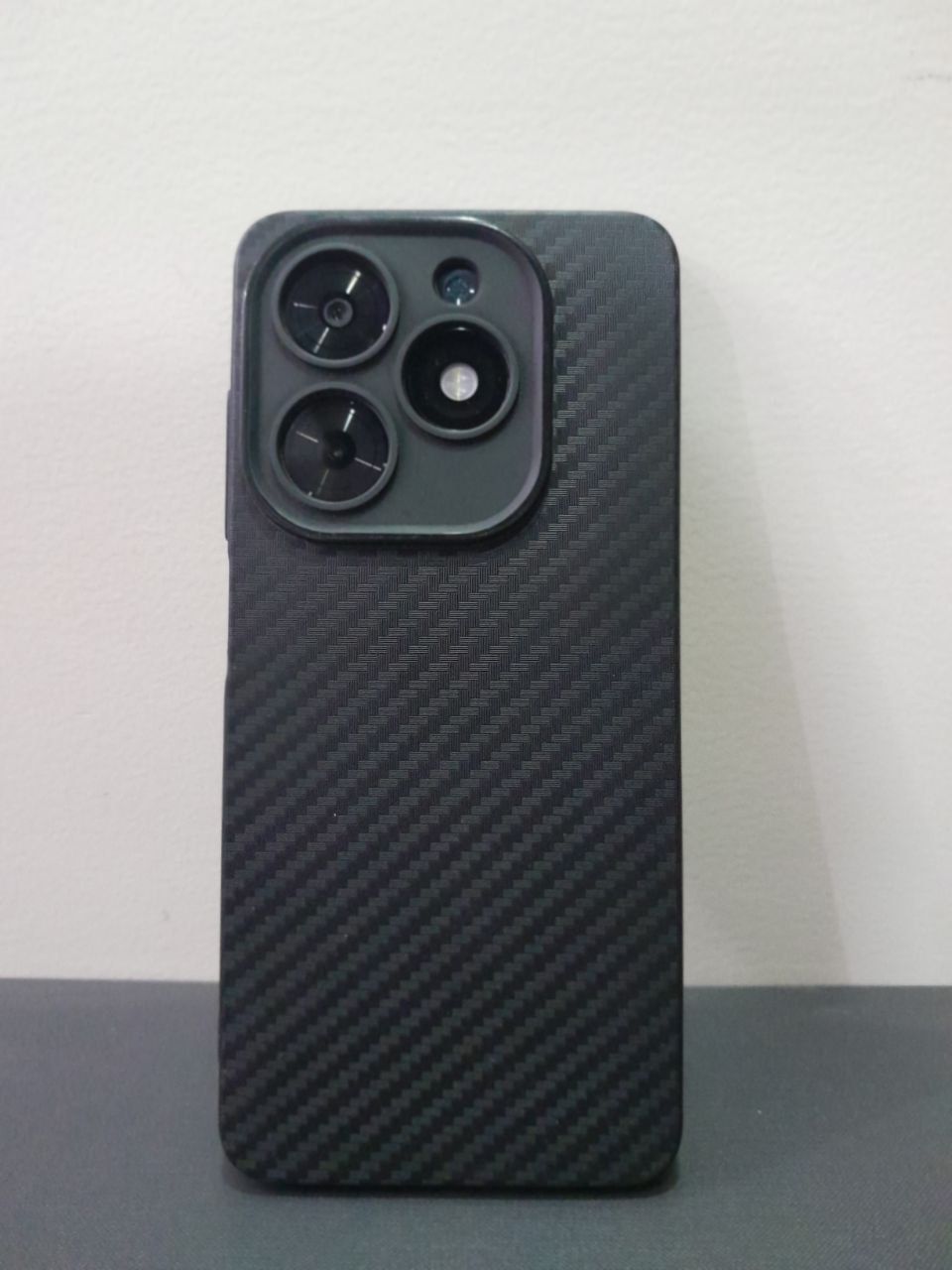 Tecno 20c sotiladi
