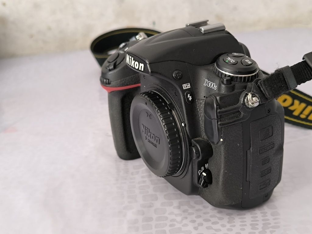 Продается Nikon d300s